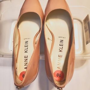Anne Klein iFlex Tan Pumps